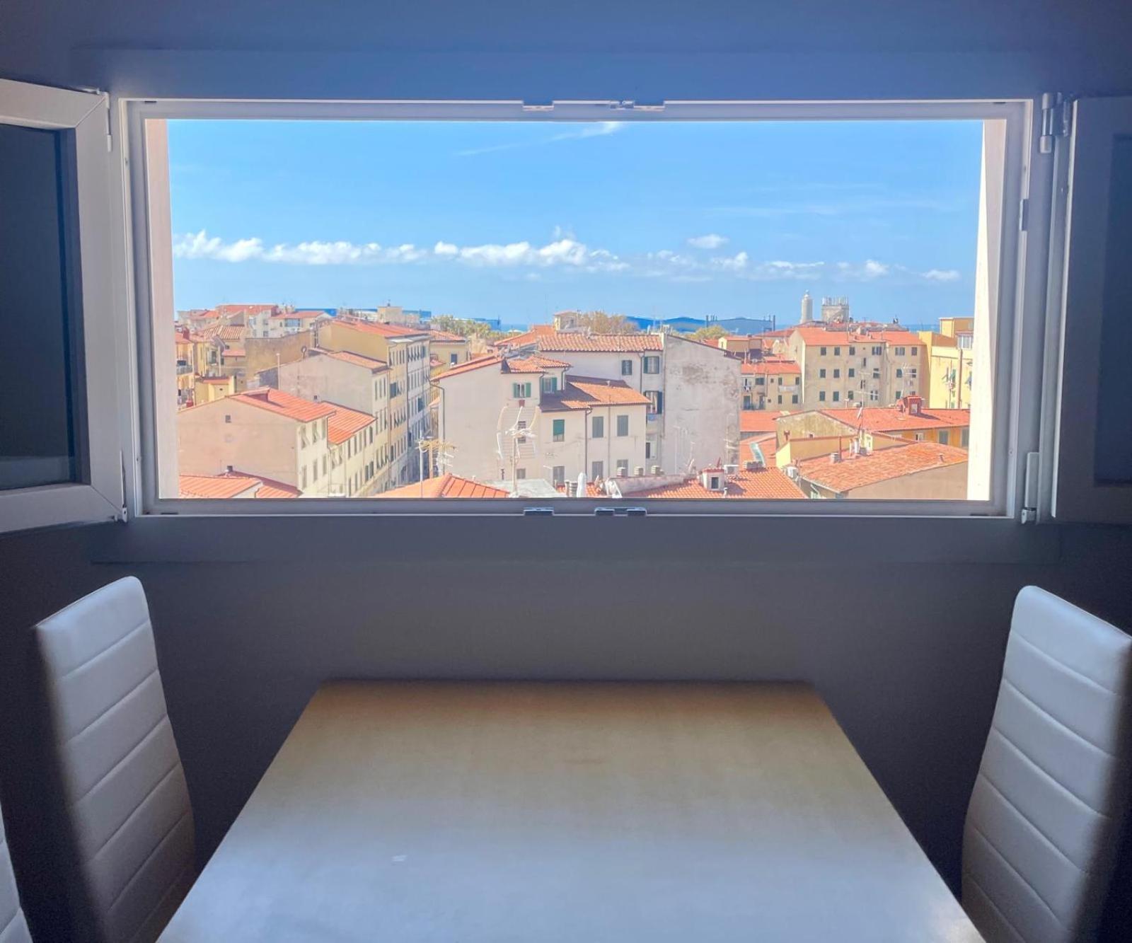 شقة La Finestra Sul Porto ليفورنو المظهر الخارجي الصورة
